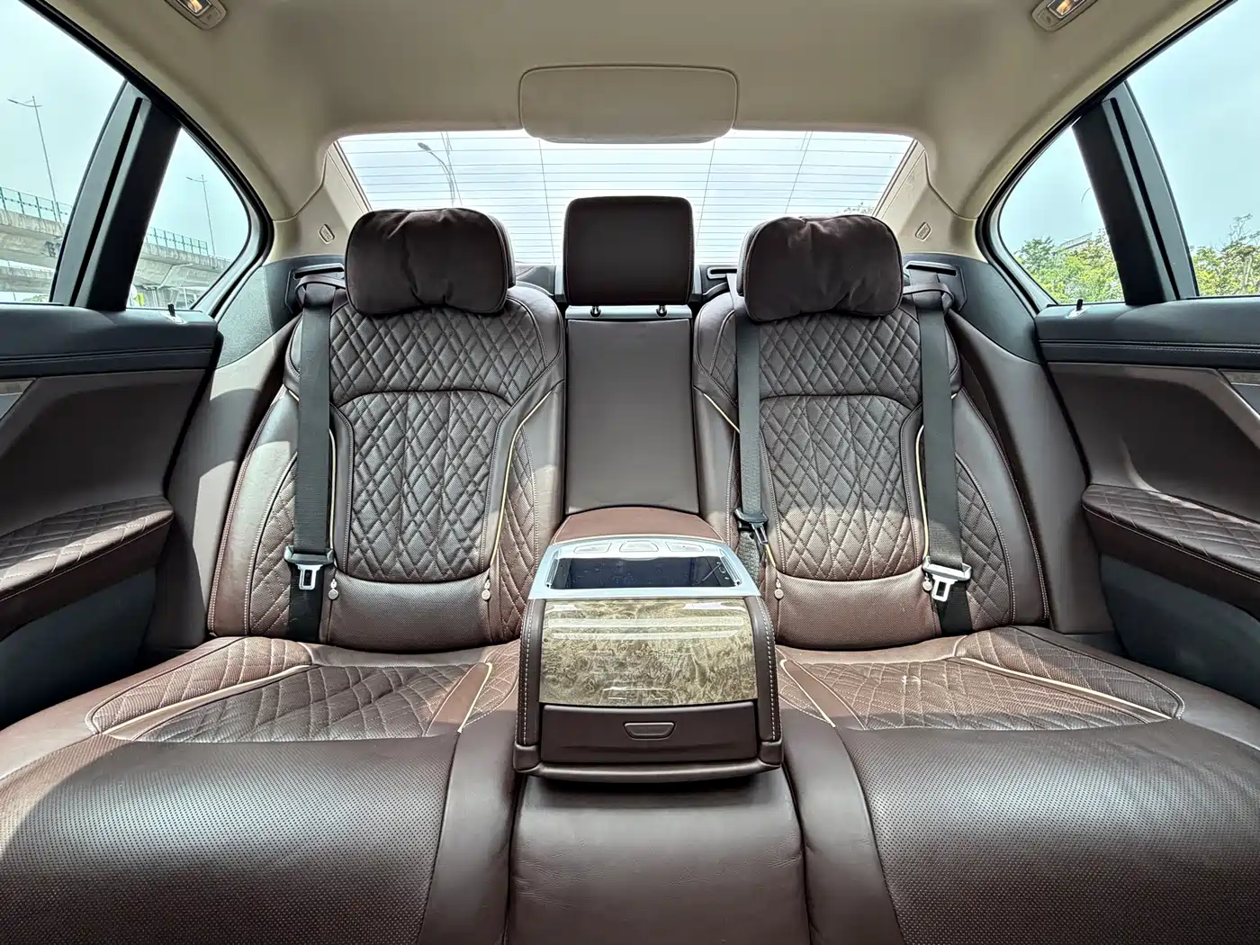 BMW 7 Series 2021 Model 740Li Leading Luxury Package фото 12