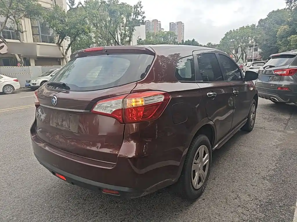 Venucia T70 2016 2015 1.6L Manual Ruixing Edition