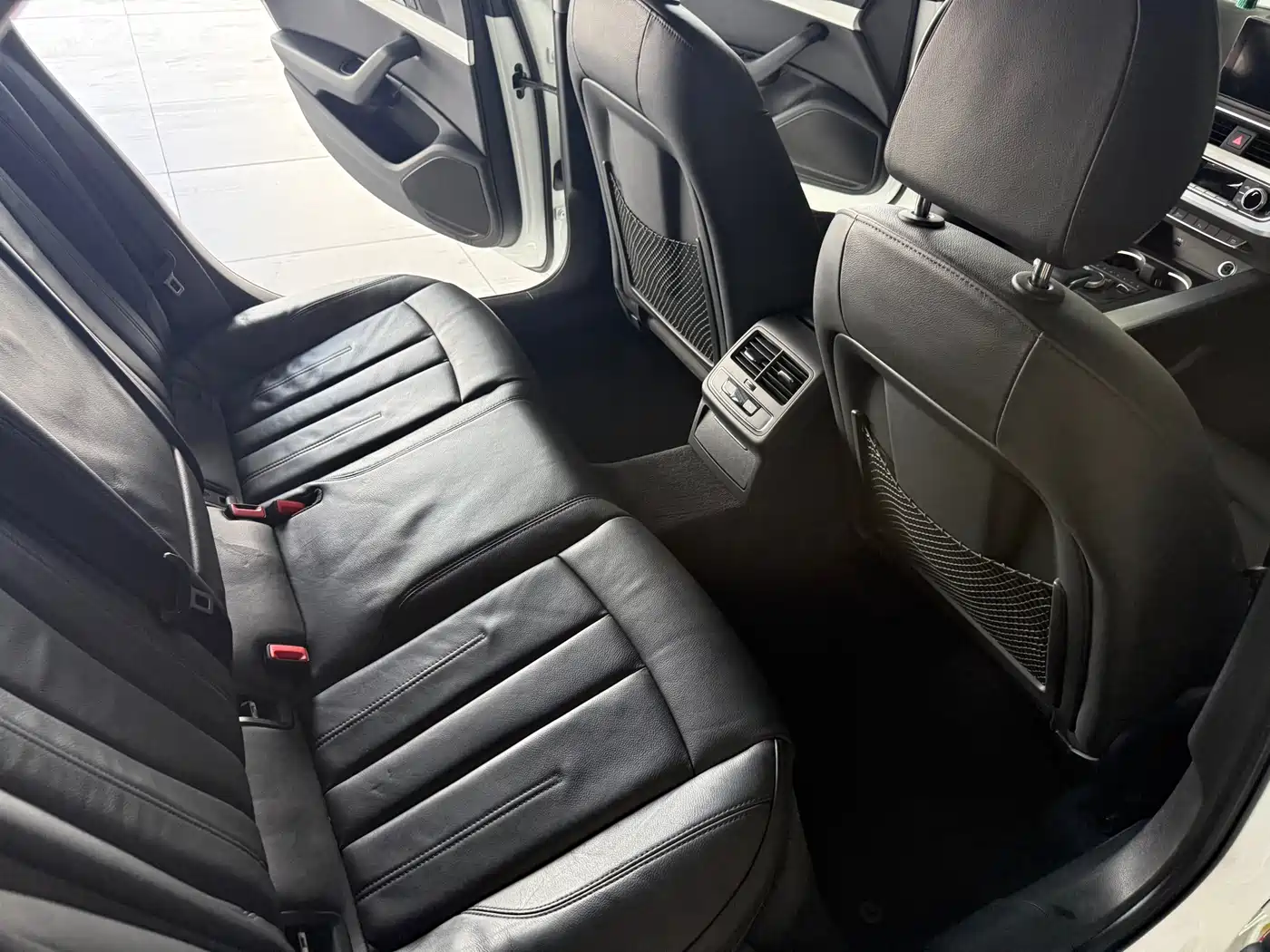 Audi A4L 2019 45 TFSI quattro Personality Sport (China VI) фото 10