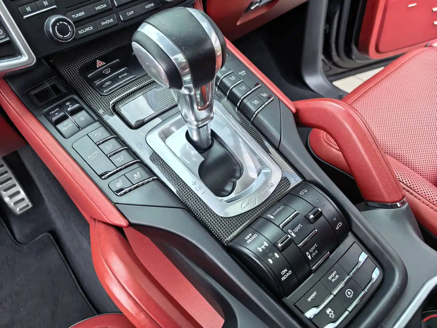 Porsche Cayenne 2015 Cayenne Turbo 4.8T фото 28