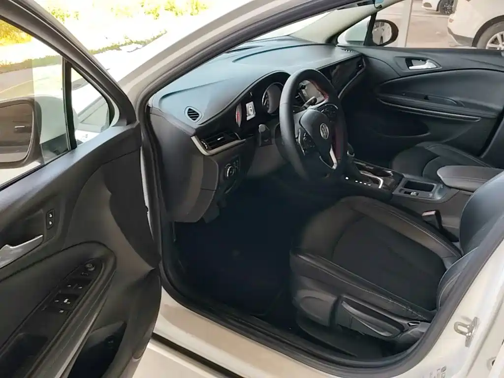 Buick Verano 2016 2015 Sedan 20T Dual-clutch Leading