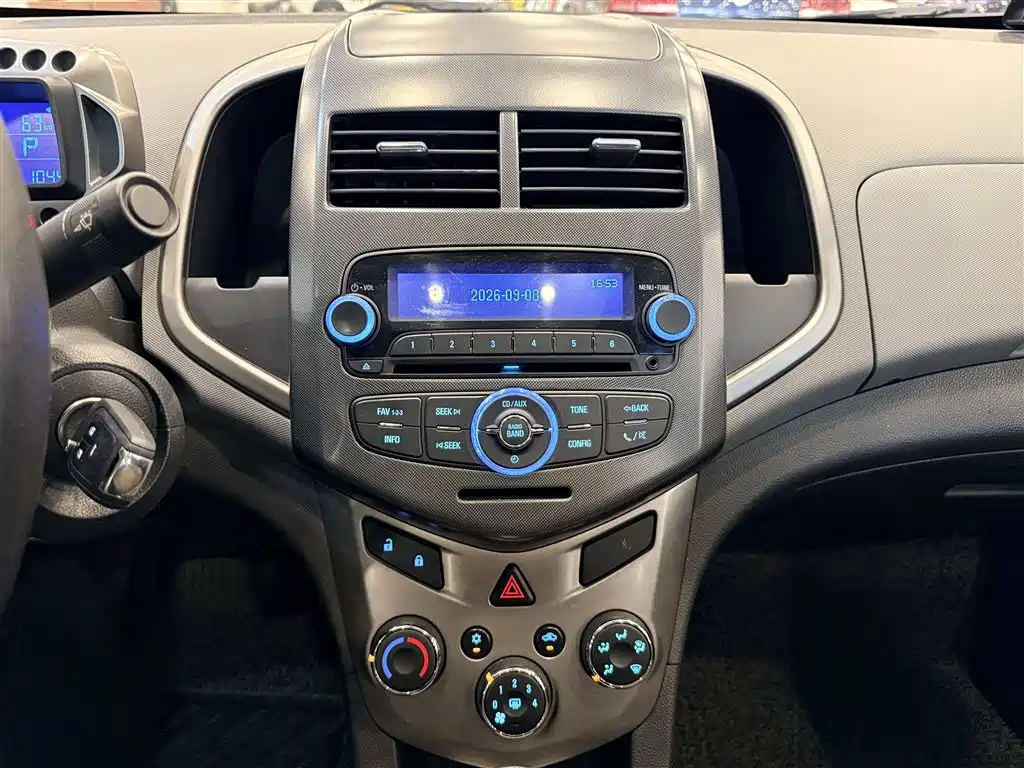Фото 14 - Chevrolet Aveo