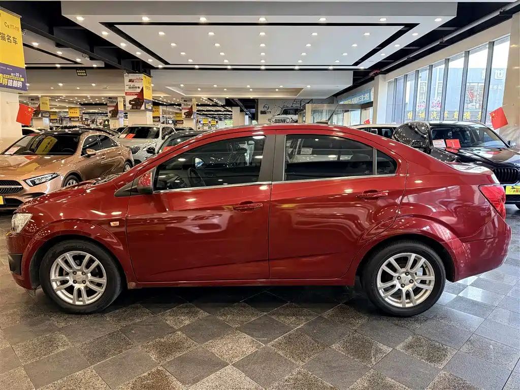 Chevrolet Aveo 2011 2011 Sedan 1.6L AT SX