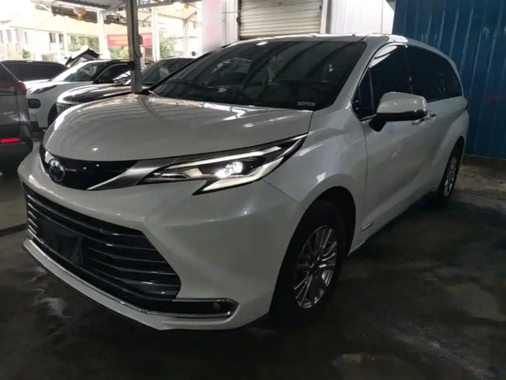 Toyota Sienna 2021 2.5L Hybrid Premium Edition