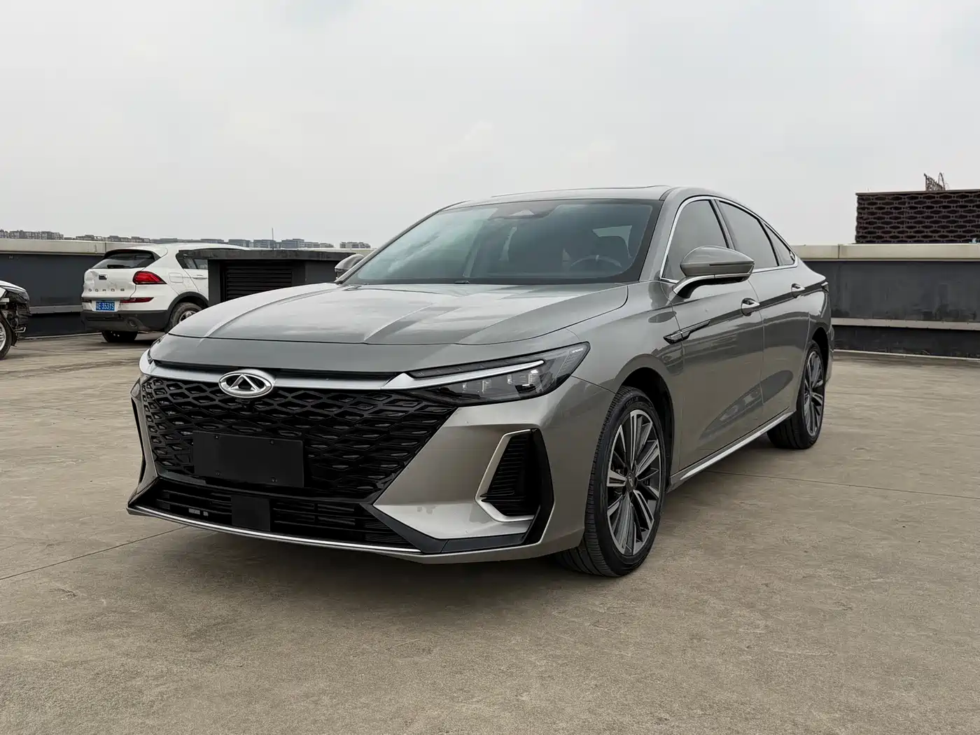 chery arrizo-8