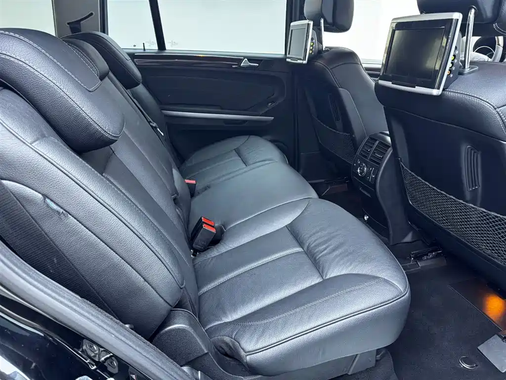 Mercedes-Benz GL-Class фото 23