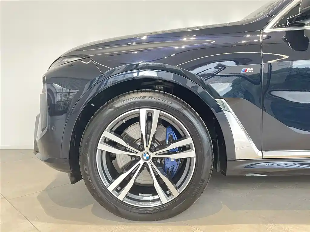 BMW X7 2023 xDrive40i Exclusive M Sport Package фото 20