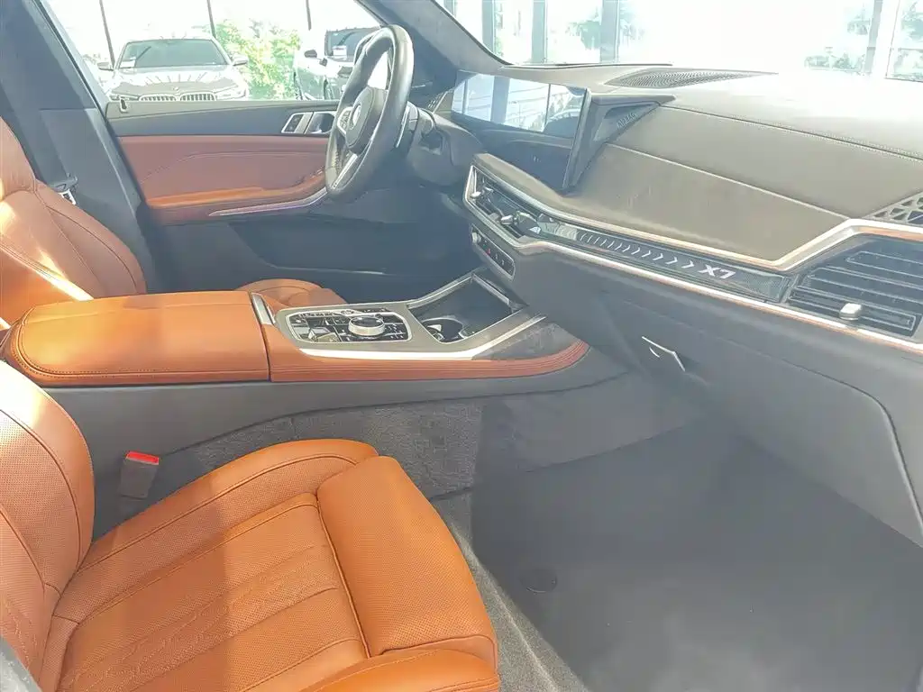 BMW X7 2023 xDrive40i Exclusive M Sport Package фото 11