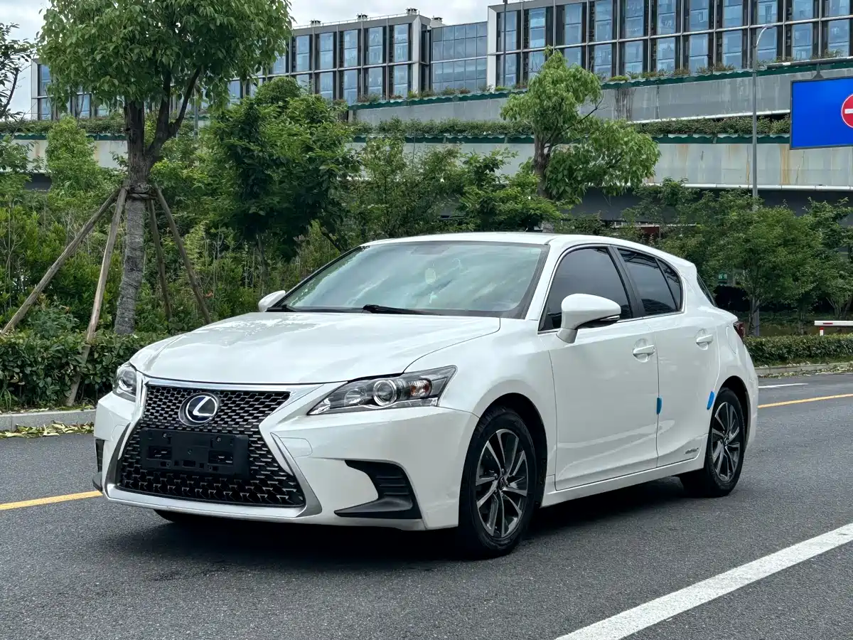 Lexus CT 2020 CT200h Elite Dual Color