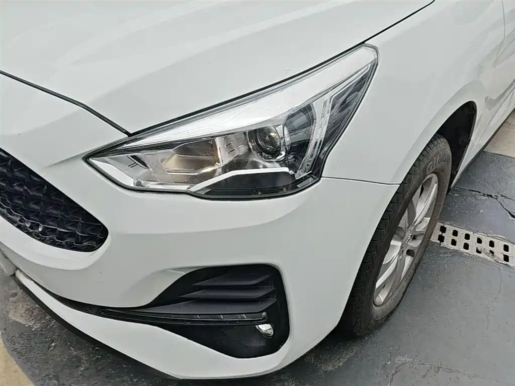 Haval M6 2019 1.5T Manual 2WD Elite Type China VI фото 24