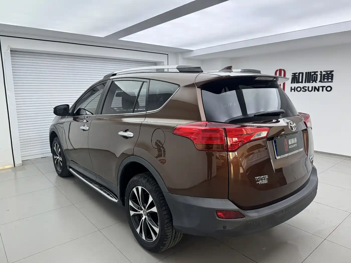 Toyota RAV4 Rongfang 2015 2.5L Automatic 4WD Luxury Edition фото 9