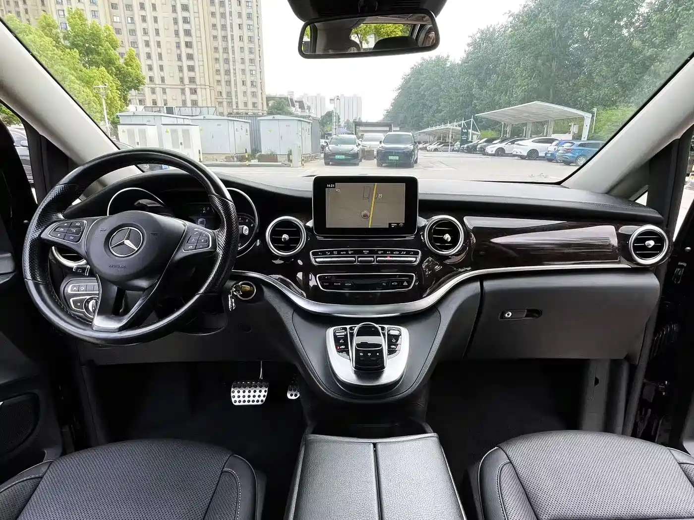 Mercedes-Benz V-Class 2018 V 260 Premium Edition China VI фото 10