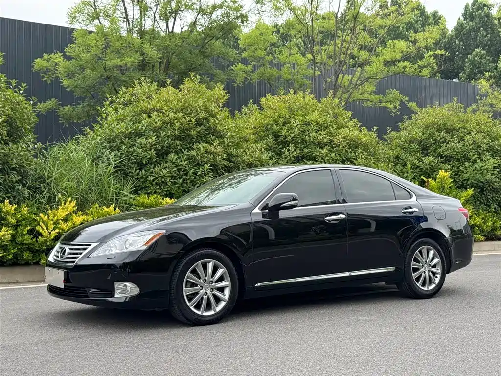 Lexus ES 2010 350 Luxury Edition