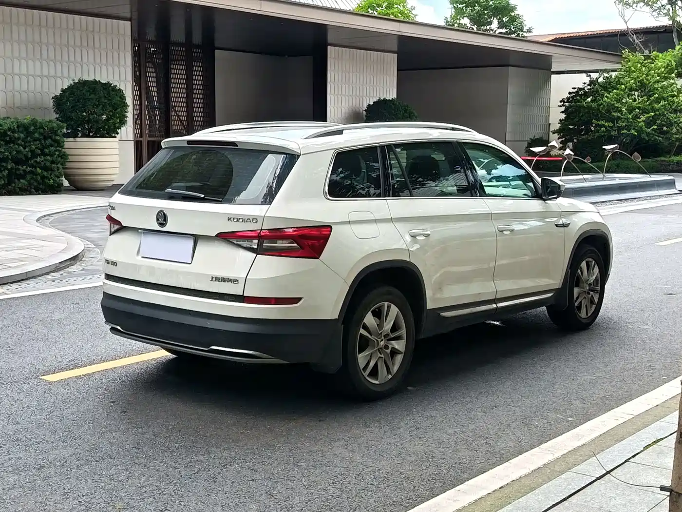 Škoda Kodiaq 2018 Facelift TSI330 5-seat 2WD Premium Luxury Edition фото 4