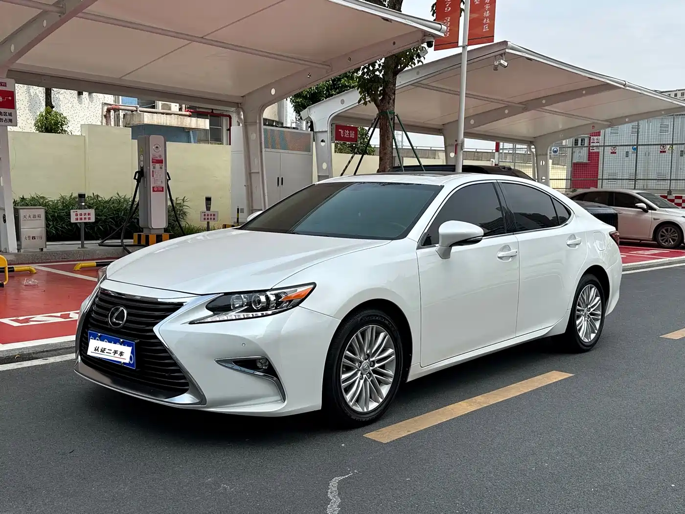 Lexus ES 2015 200 Elite Edition