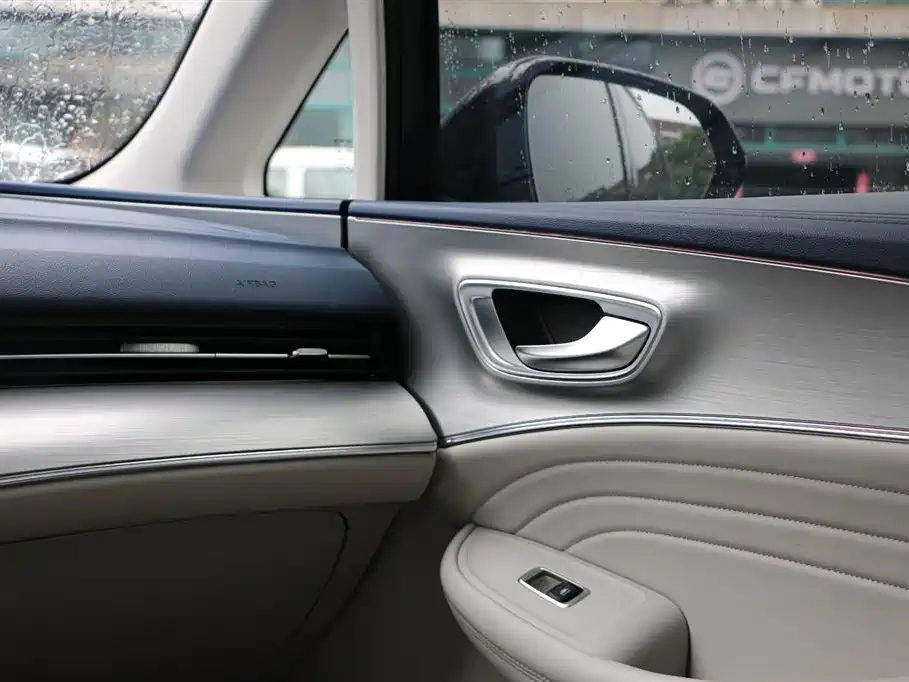 Roewe iMAX8 2021 2021 400TGI Supreme Series Honor