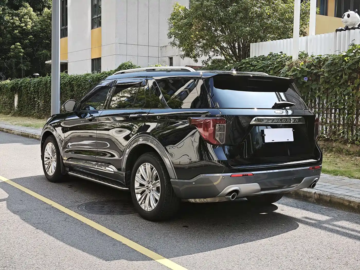 Ford Explorer 2021 2020 EcoBoost 285 AWD Titanium Edition 7-Seater