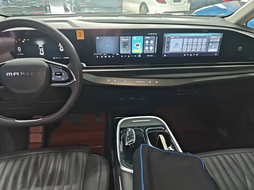 SAIC Maxus Maxus G90 2022 2.0T Galaxy 7-Seater Edition фото 13