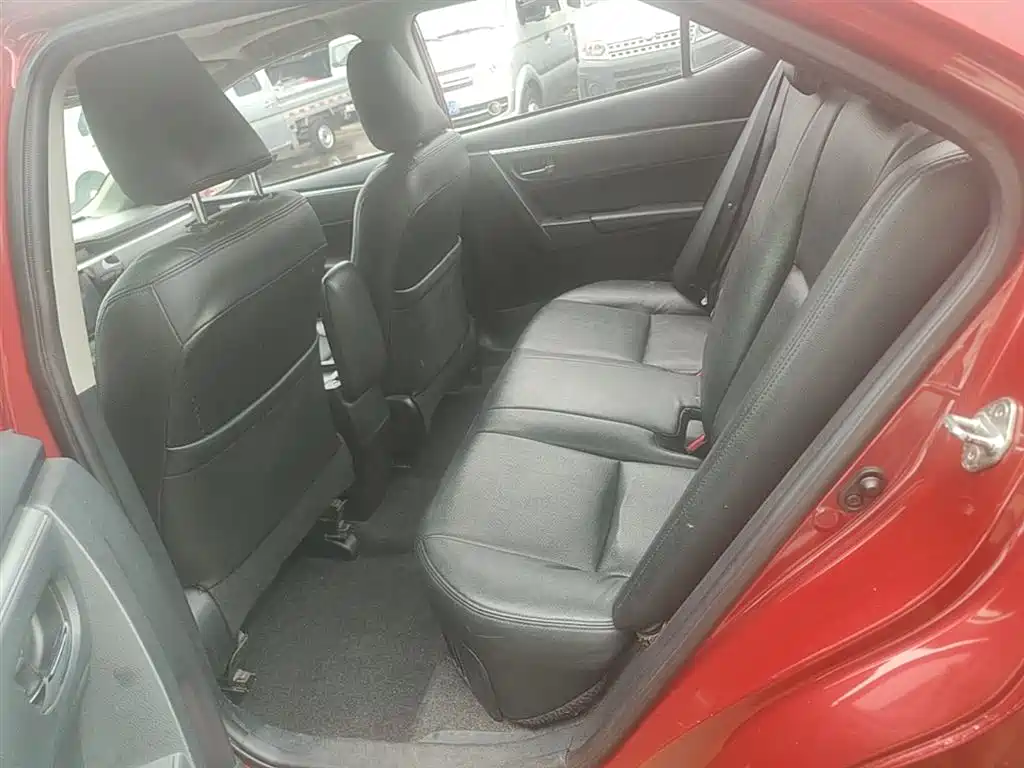 Toyota Levin 2016 Hybrid 1.8H GS E-CVT Elite Sunroof фото 17
