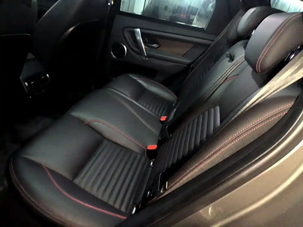 LAND ROVER DISCOVER SPORTS