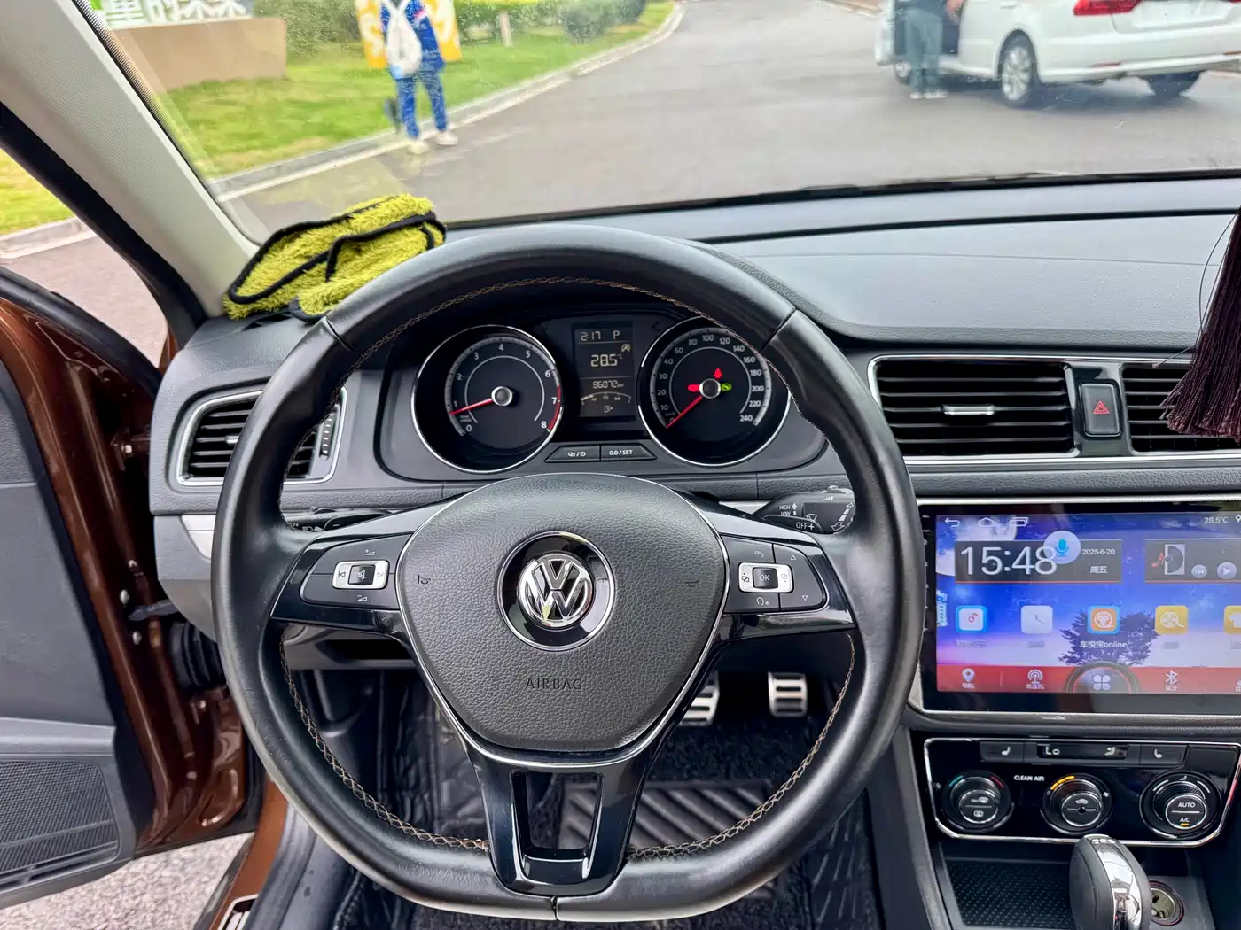 Volkswagen Gran Lavida 2017 230TSI DSG Luxury Edition фото 10