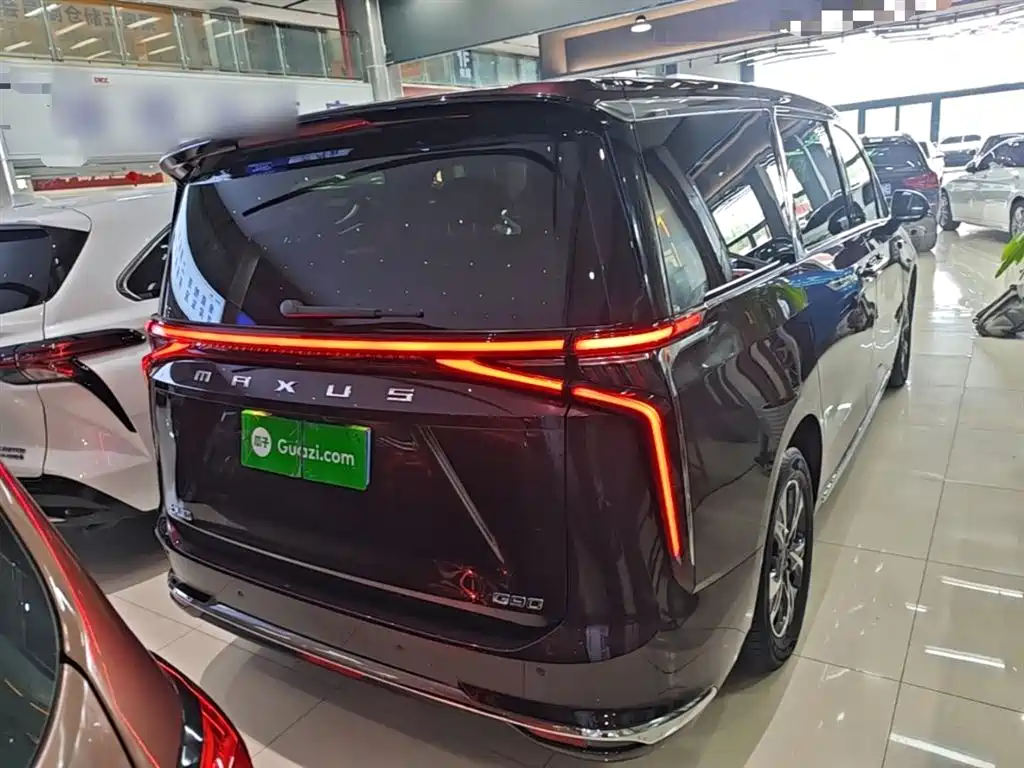SAIC Maxus Maxus G90 2022 2.0T Galaxy 7-Seater Edition фото 6