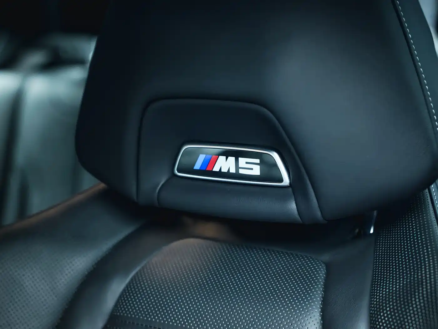 BMW M5 2018 M5 фото 16