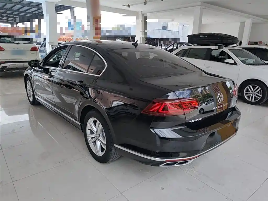 Volkswagen Magotan 2023 2 Million Units Commemorative Edition 280TSI DSG Comfort фото 5