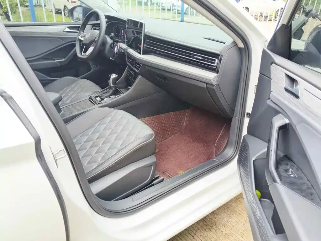 Volkswagen Sagitar, миниатюра 13