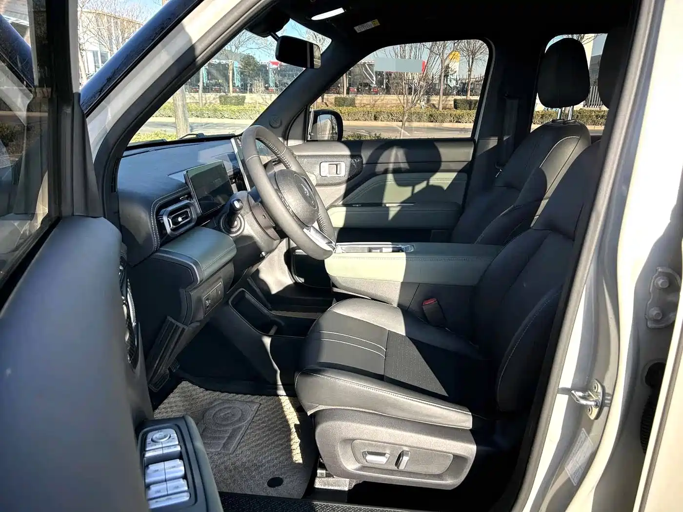 BAOJUN YUE ALSO PLUS