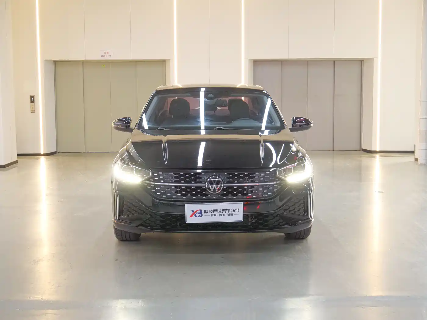Volkswagen Lavida 2023 Facelift 1.5L Auto Starlight 5 Million Edition фото 2
