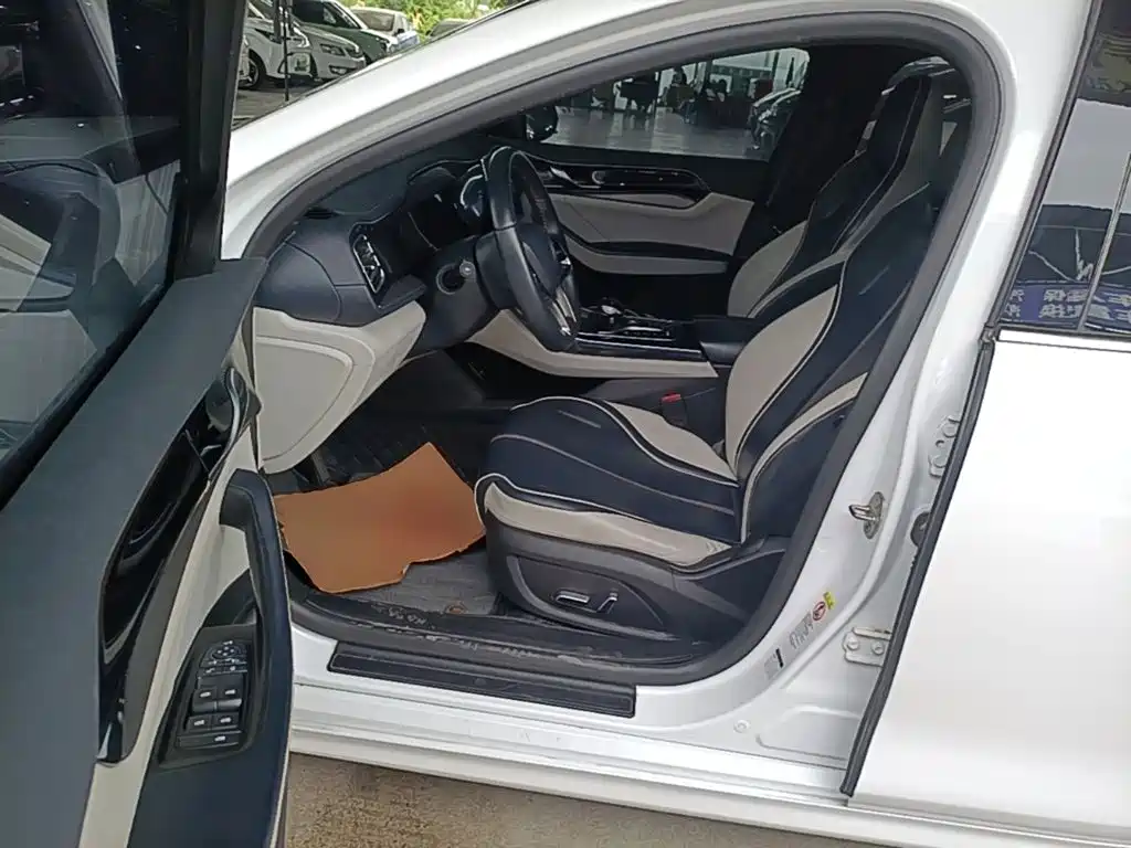 BYD Qin PLUS 2021 2021 EV 400KM Luxury Model