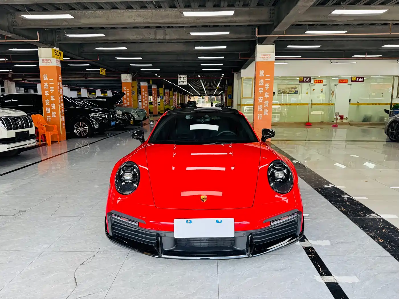Porsche 911 2023 Turbo S 3.7T фото 2