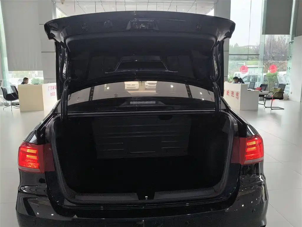 Volkswagen Santana 2021 1.5L Automatic Trend Edition фото 19