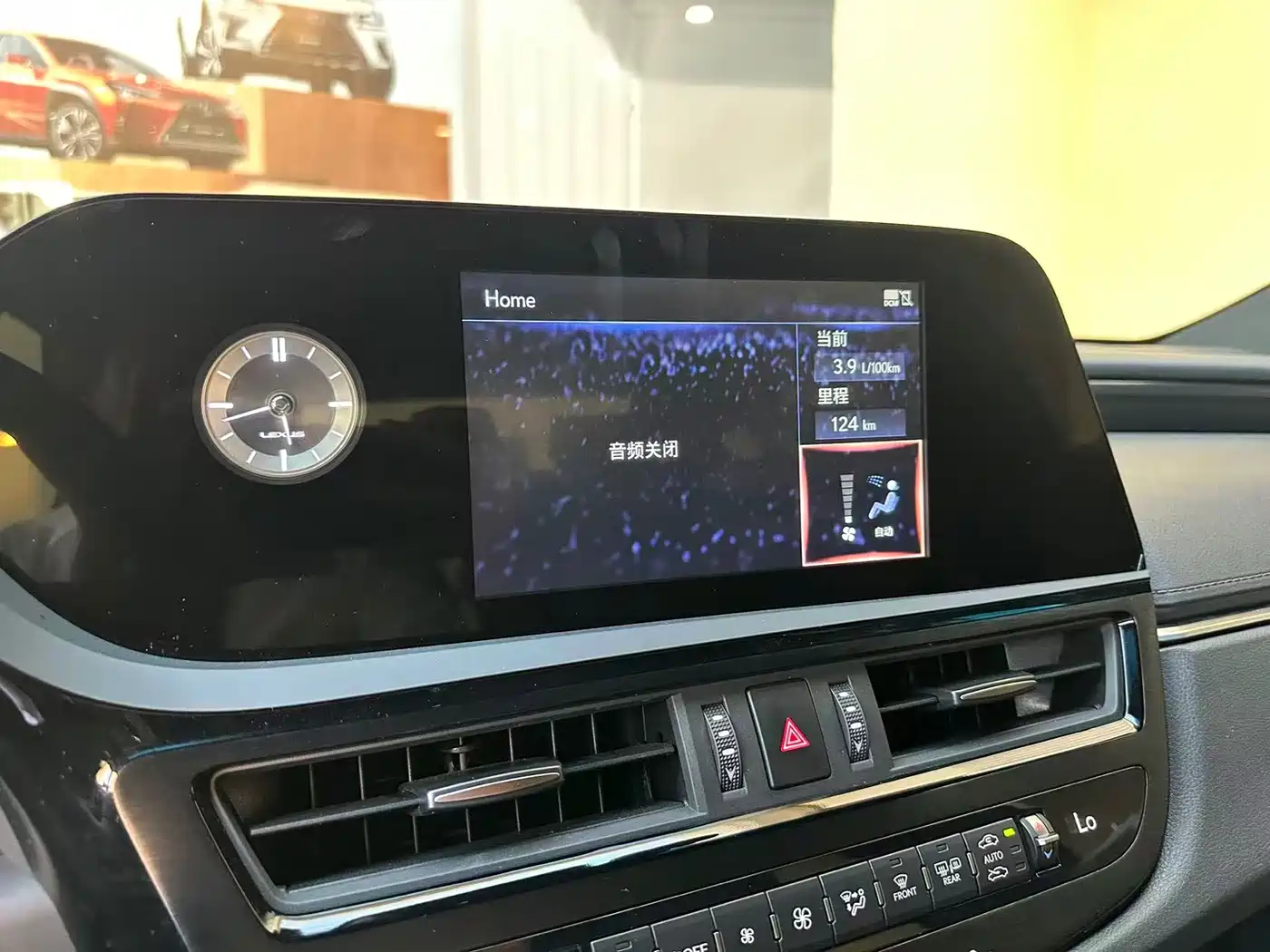 Lexus ES 2021 300h Excellence Edition фото 7