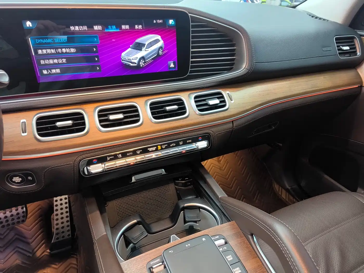 Mercedes-Benz GLS 2021 Facelift GLS 450 4MATIC Luxury фото 10