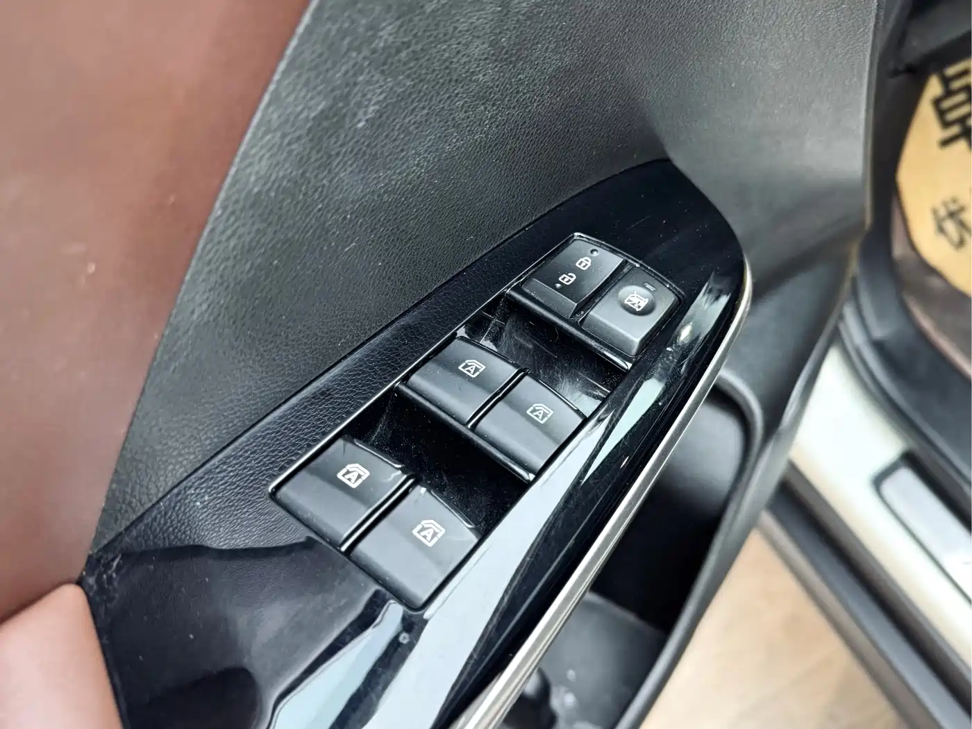 GAC Trumpchi Trumpchi GS8 2017 320T 2WD Luxury Smart Connect (7-seater) фото 12