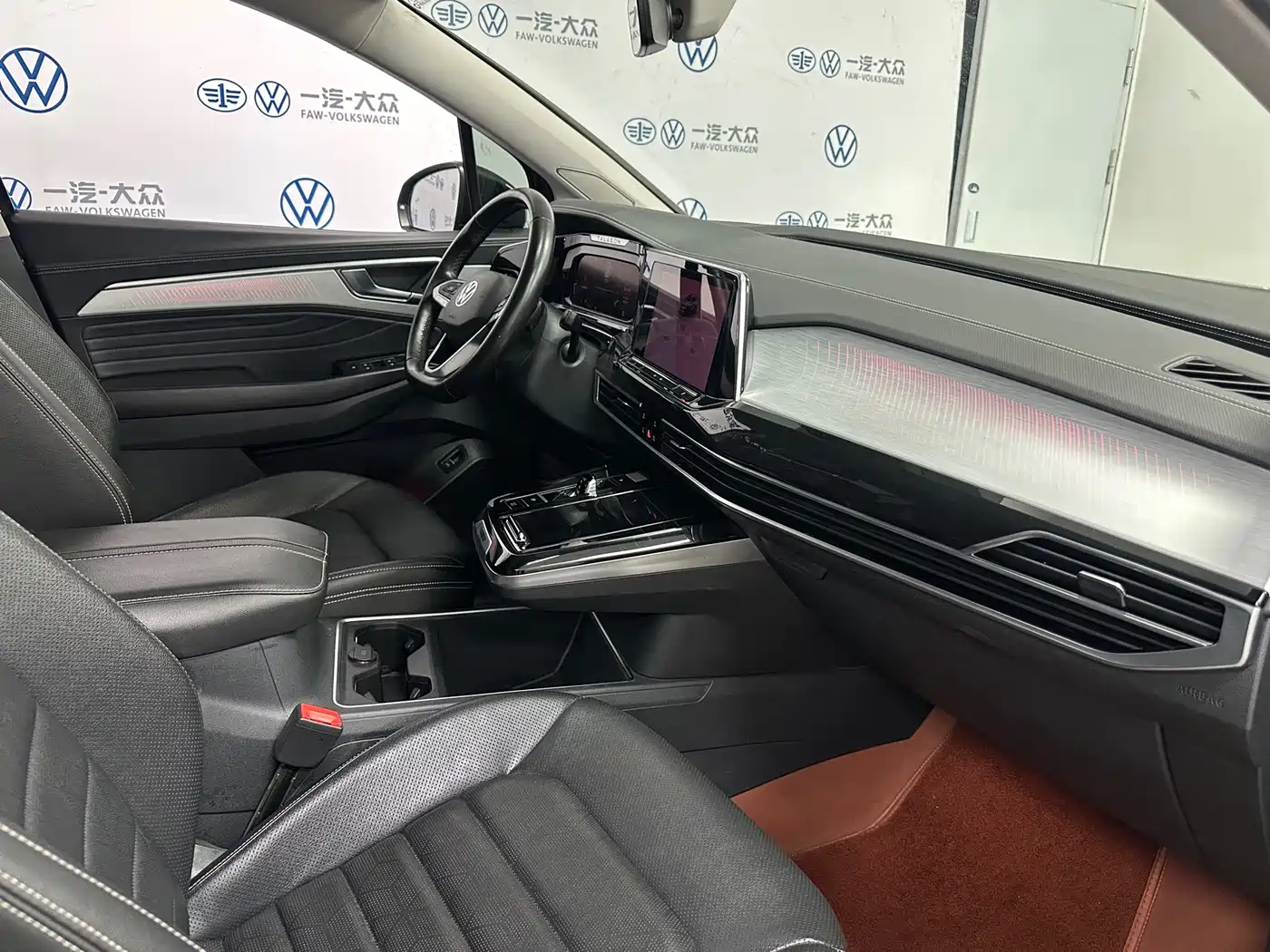 Volkswagen Talagon 2022 380TSI 4WD Luxury Premium Pro Edition 6-seater фото 14