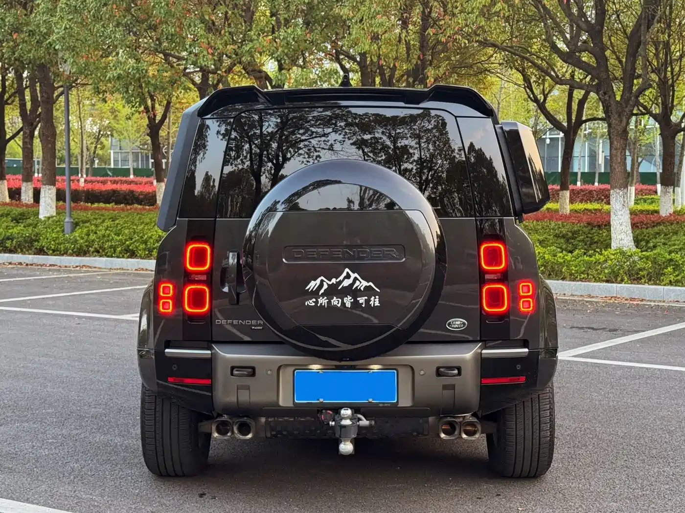 Land Rover Defender 2023 Model 110 3.0T P400 X-DYNAMIC HSE фото 4
