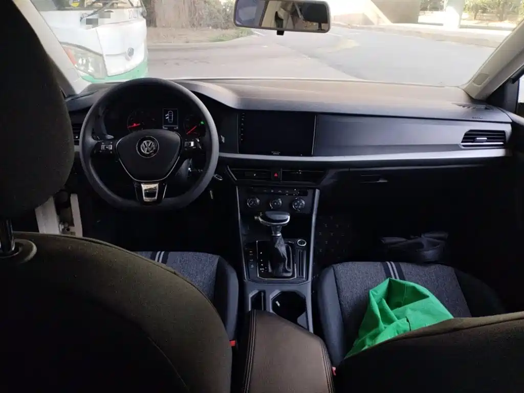 Volkswagen Lavida 2019 1.5L Automatic Trend Edition China VI фото 6