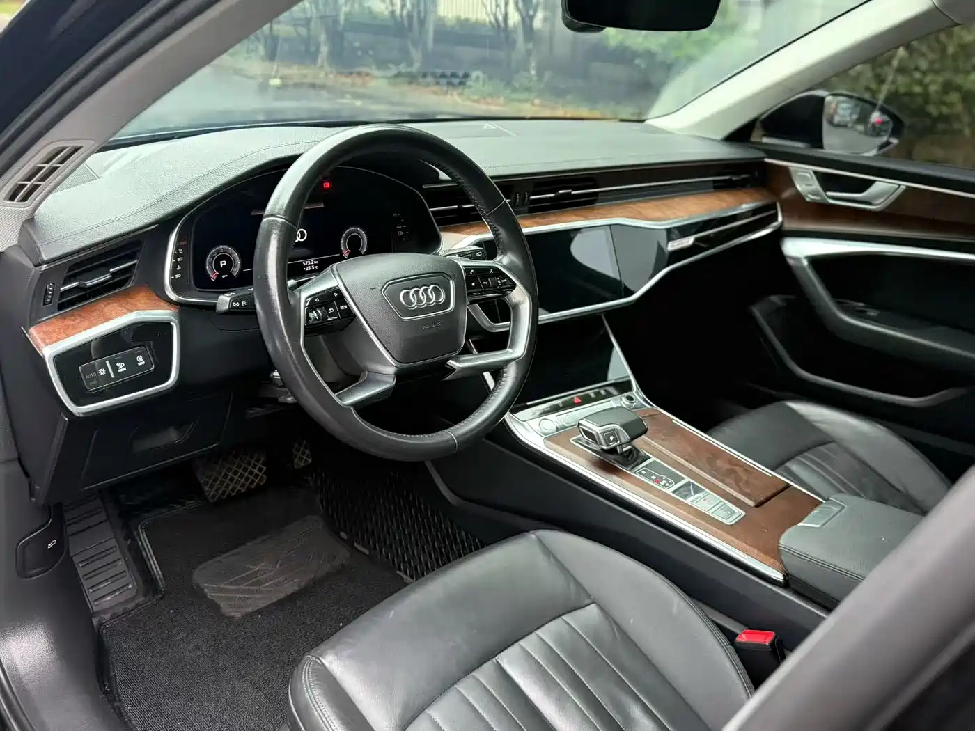 Audi A6 (Import) 2020 allroad quattro Explorer 55 TFSI Premium Off-Road фото 4