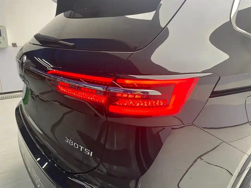 Volkswagen Viloran 2023 Facelift 380TSI Prestige Edition фото 11