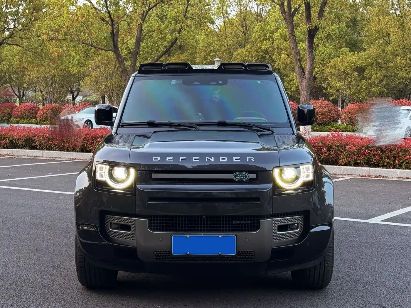 Land Rover Defender 2023 Model 110 3.0T P400 X-DYNAMIC HSE фото 2