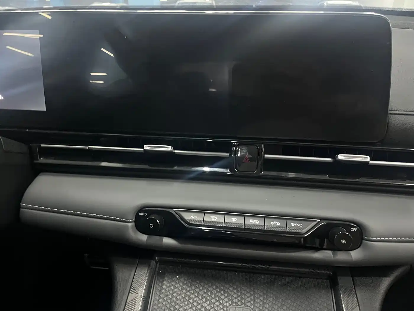 GAC Trumpchi Trumpchi Emkoo 2025 270T DCT Shadow Leopard R-Style Sport фото 10