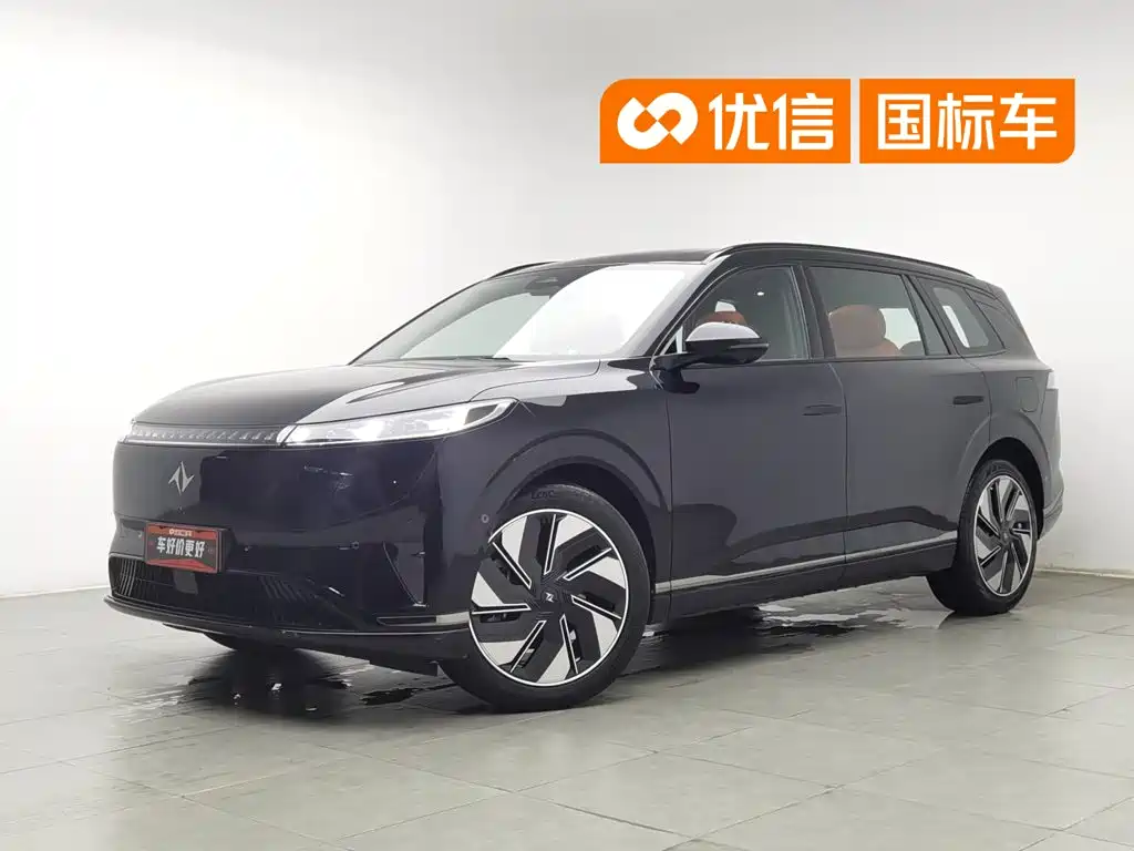 Dongfeng Yipai eπ008