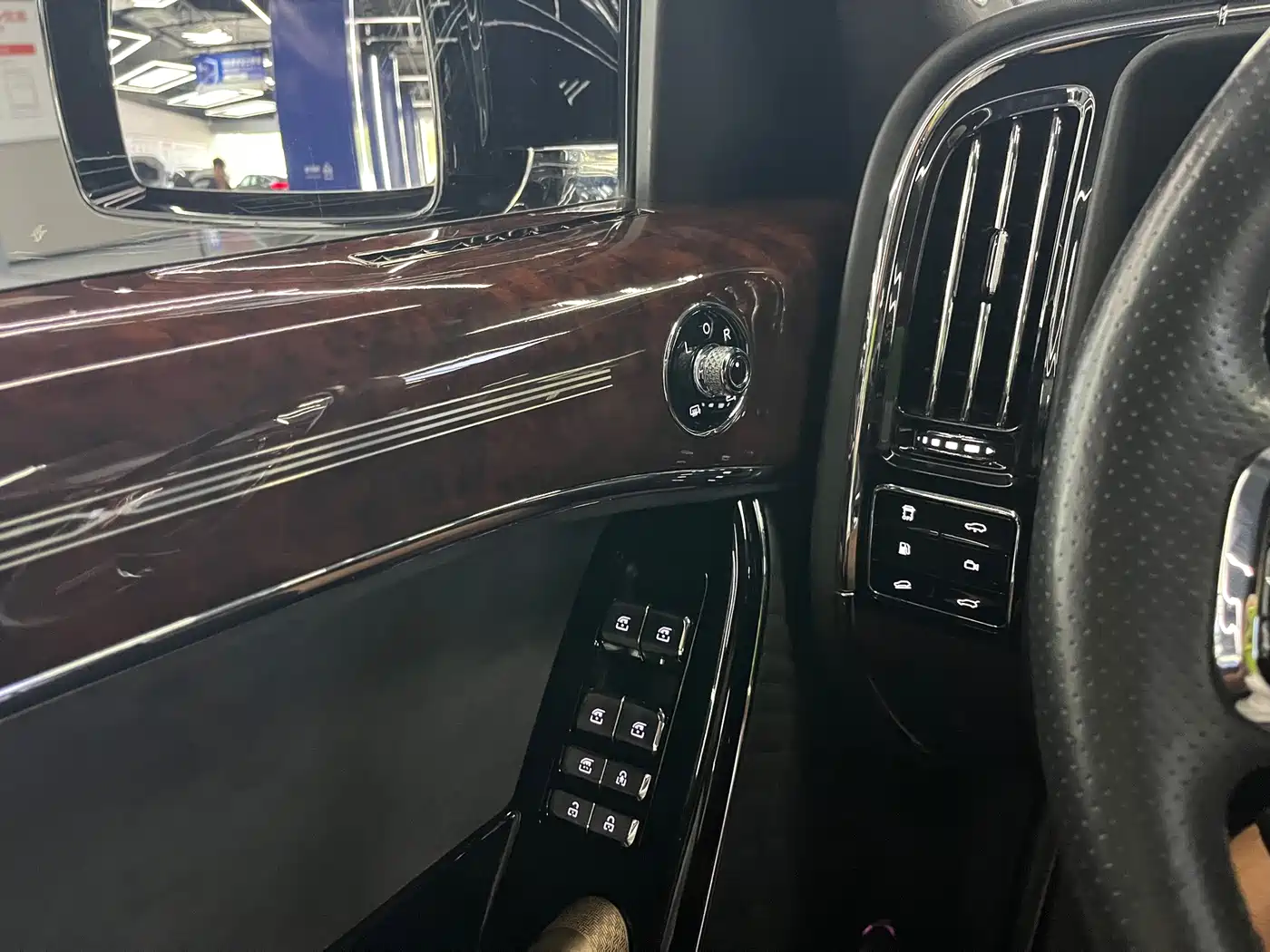 Hongqi Guoyao 2022 2022 4.0T Premium Flagship 4-Seater