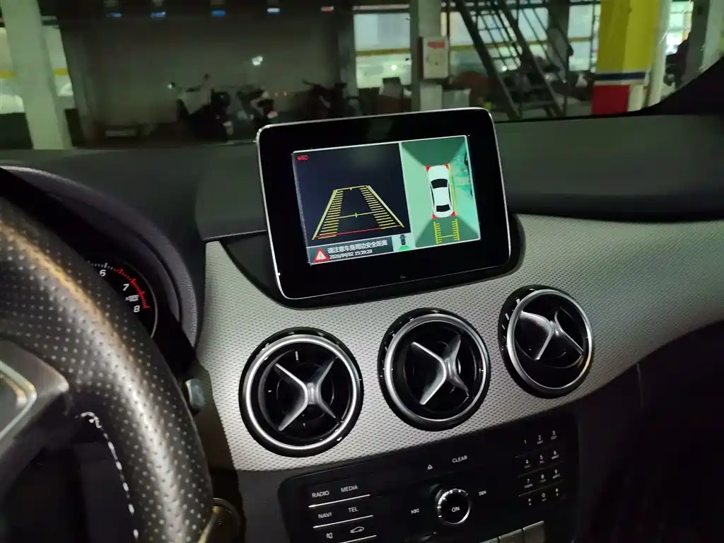 Mercedes-Benz B-Class 2015 B 200 Dynamic фото 6