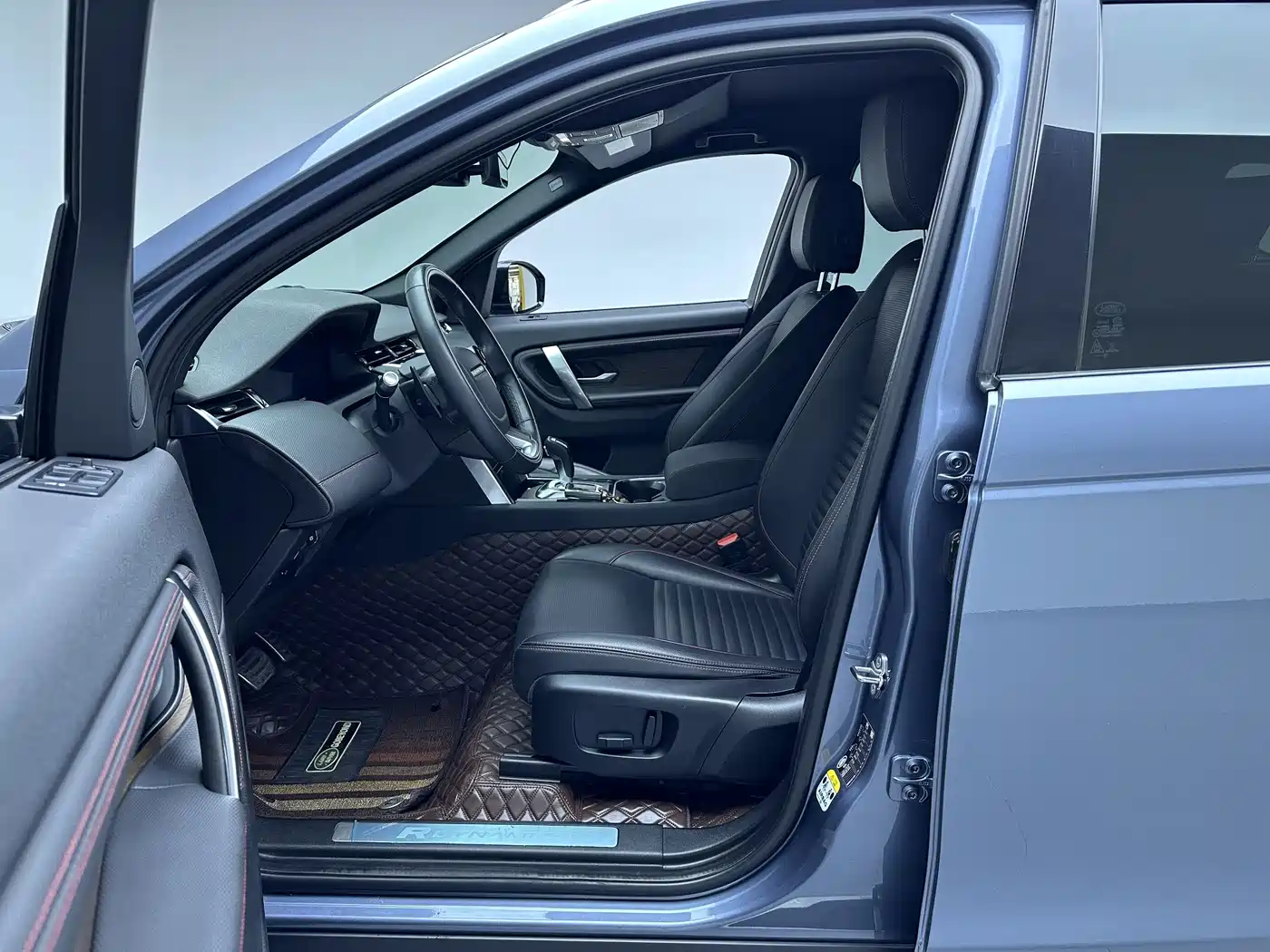 LAND ROVER DISCOVER SPORTS