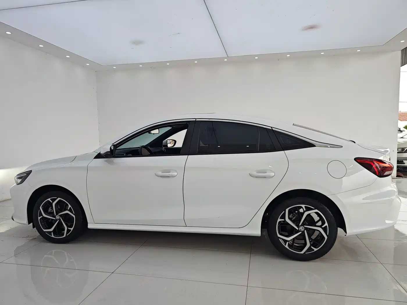 MG MG5 2025 2025 300TGI Global Flagship