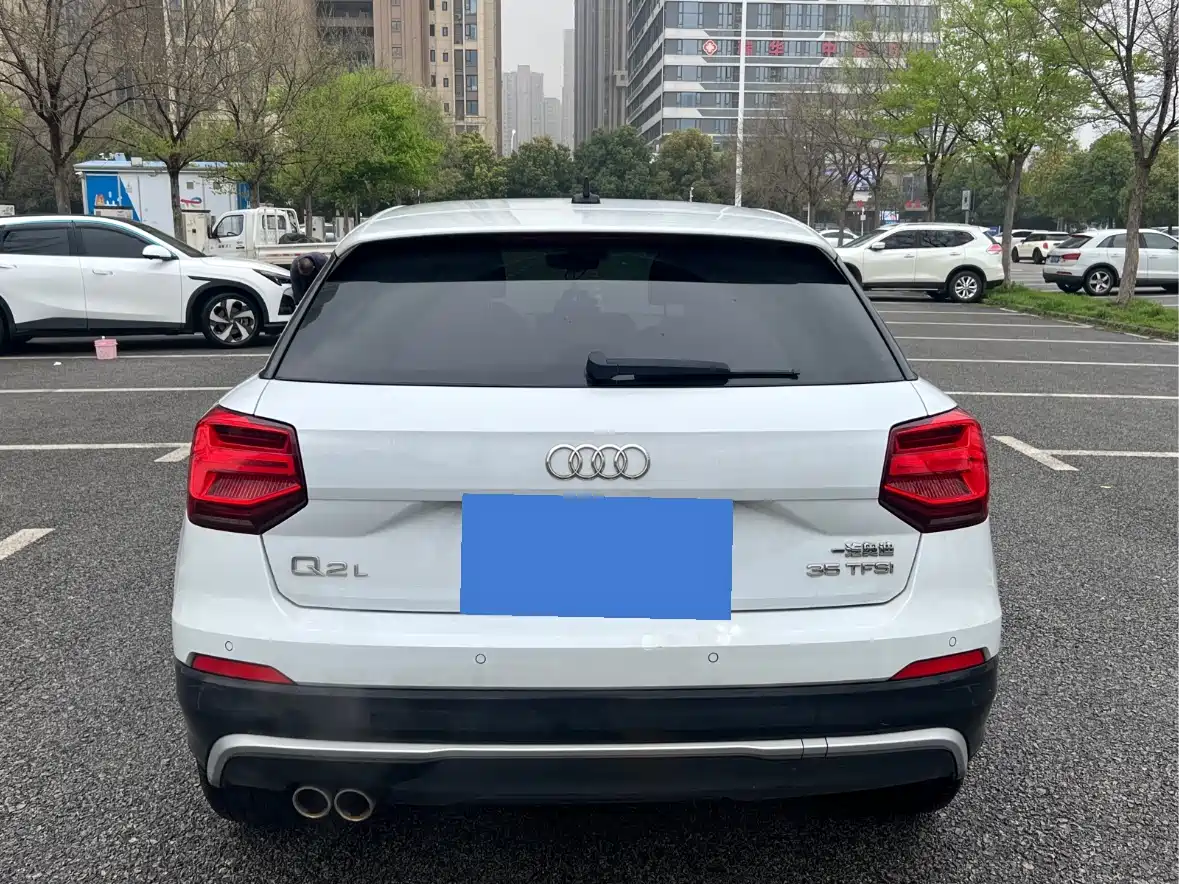 Audi Q2L 2020 35 TFSI Progressive Dynamic Model фото 9